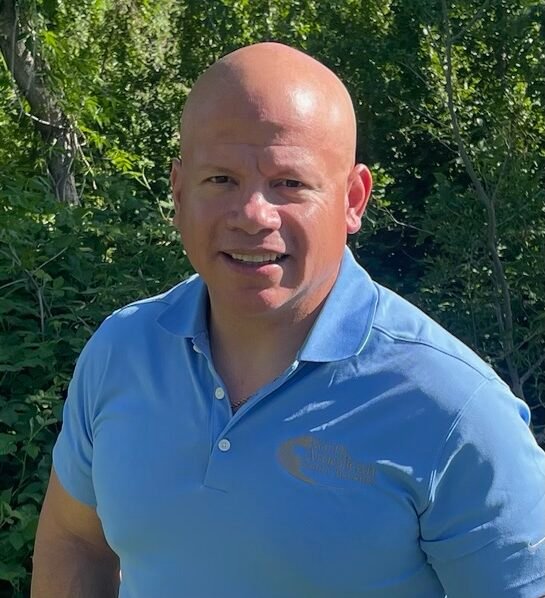 Gibert Salinas - Licensed Health Insurance Agent